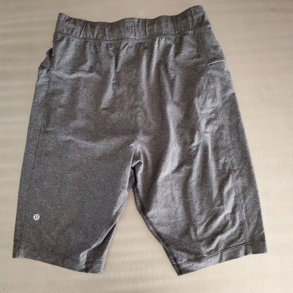Lululemon Mens 11 Inch Linerless Athletic Shorts Gray Medium